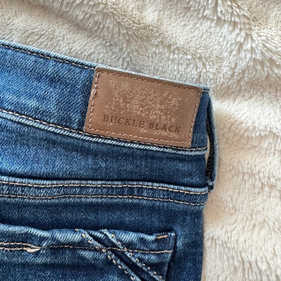 Buckle Black Cropped Straight Stretch Jean - Picture 4 of 5